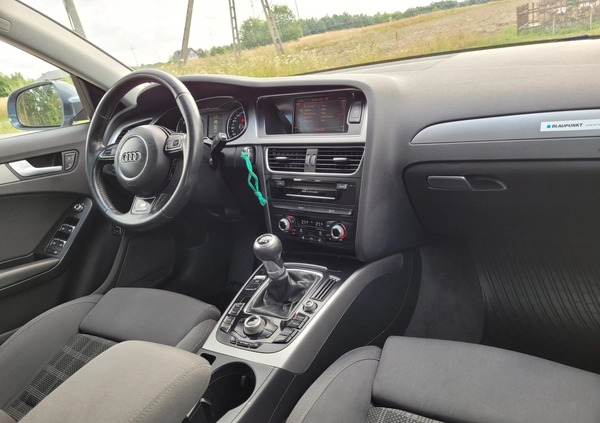 Audi A4 cena 43900 przebieg: 348000, rok produkcji 2012 z Pionki małe 704